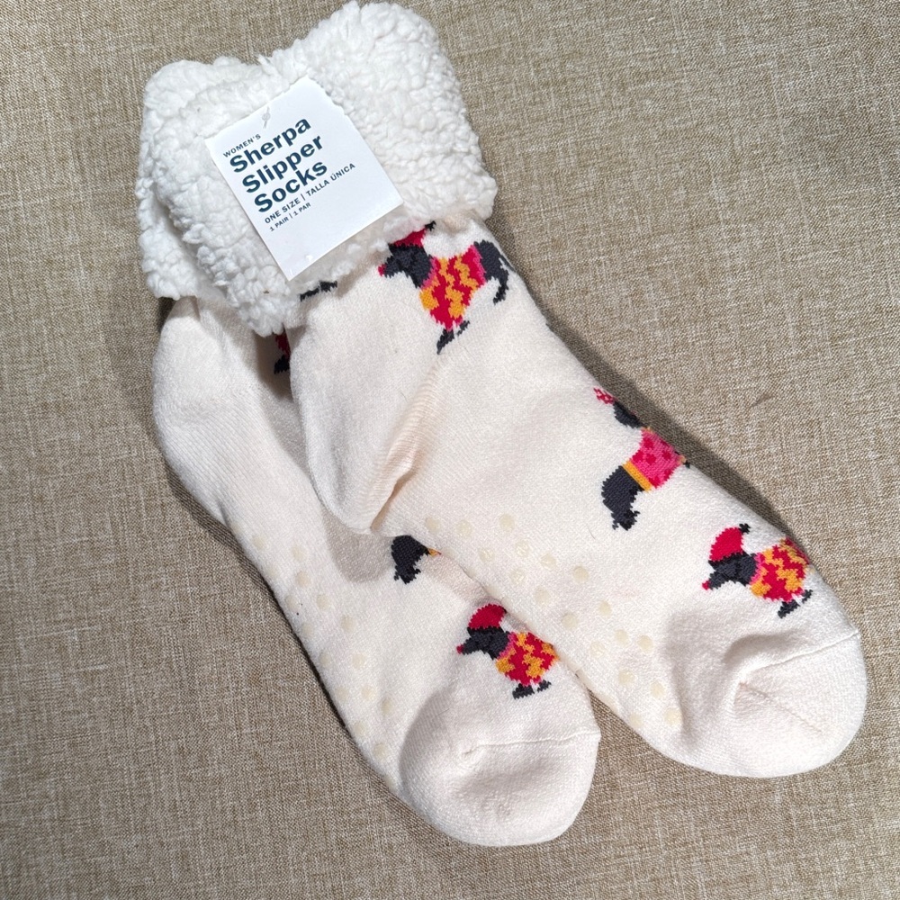 Women’s Sherpa Dachshund Slipper Socks….One size